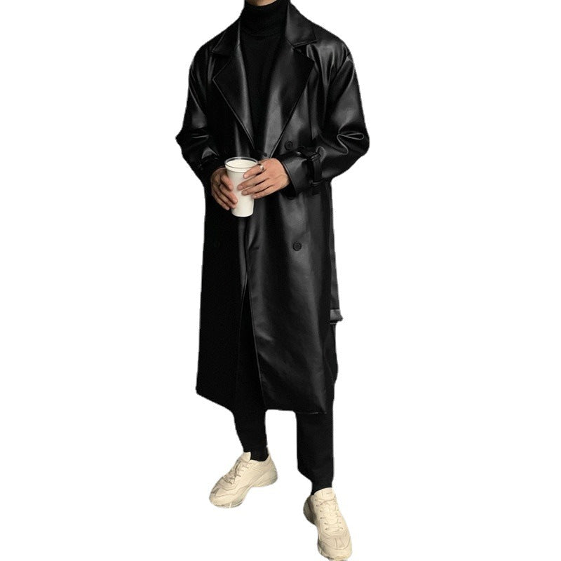 Herren modischer Longtrenchcoat aus hochwertigem Kunstleder mit elegantem Schnitt Echoarchiv
