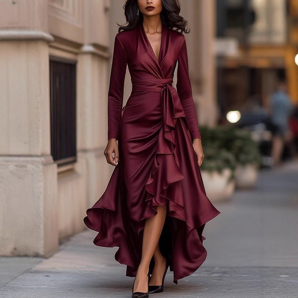 Damen Elegantes Wickelkleid mit Rüschen und hochgestaffeltem Saum Echo Archiv