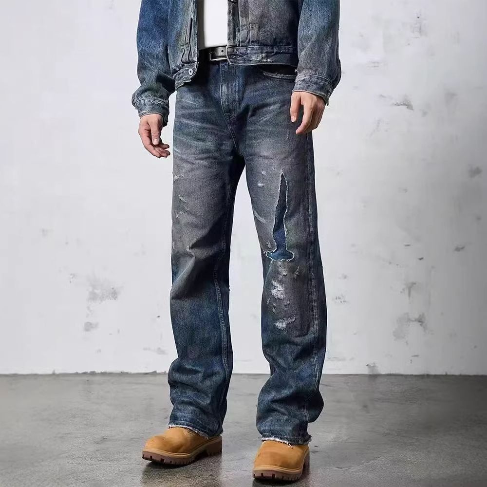 Herren Weit geschnittene Destroyed Jeans Echoarchiv