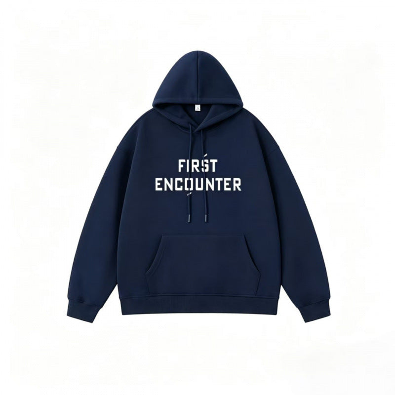 Unisex Oversize-Kapuzenpullover mit großem Frontprint, Kängurutasche und gerippten Bündchen Echo Archiv