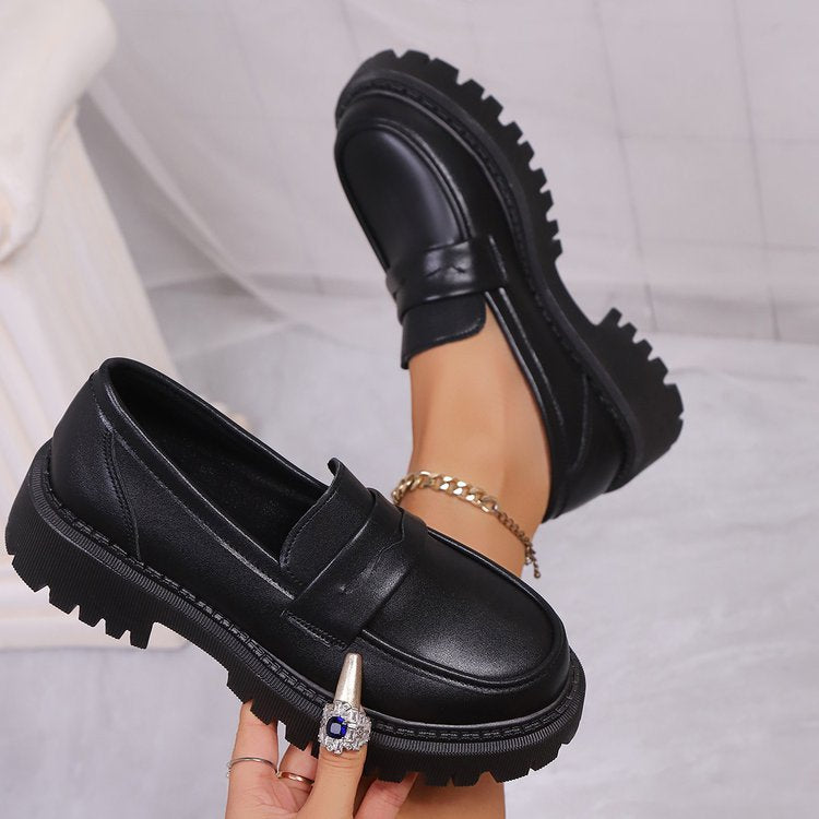 Damen klobige Loafer mit grober Profilsohle und Plateauabsatz Echoarchiv