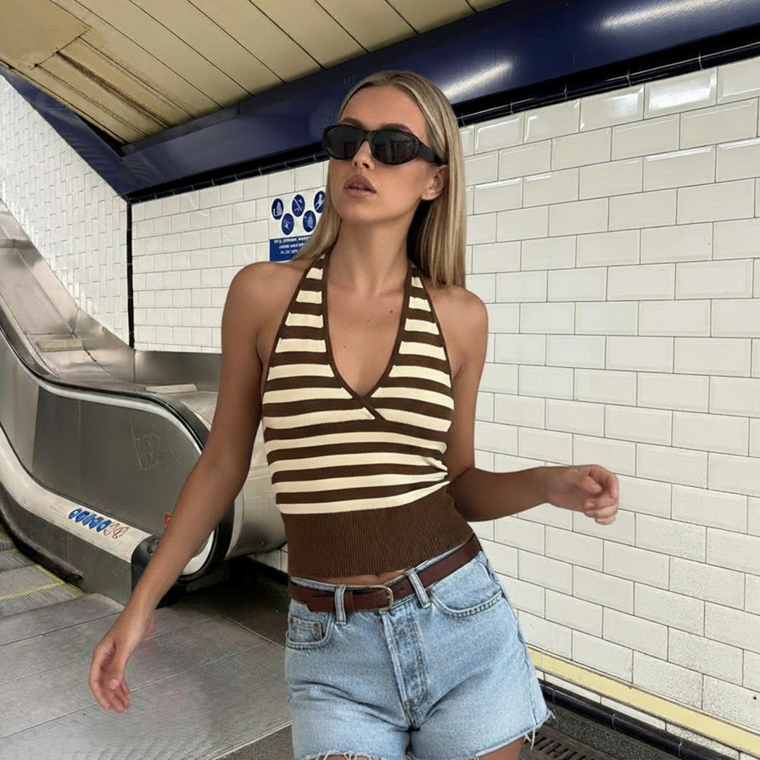 Damen sportliches Crop-Top mit verstellbarem Rückendesign und kontrastierenden Streifen Echo Archiv