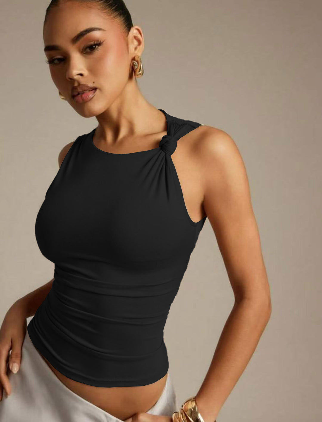 Damen Elegantes Oberteil mit Knoten-Detail und figurbetontem Schnitt Echo Archiv