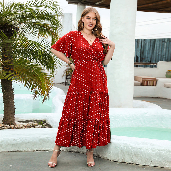 Damen Maxikleid mit trendigem Wickeldesign und feminine Rüschendetails Echo Archiv