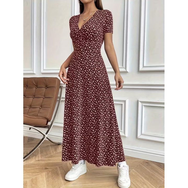 Damen Maxikleid mit vorteilhaftem V-Ausschnitt und floralem Muster Echo Archiv