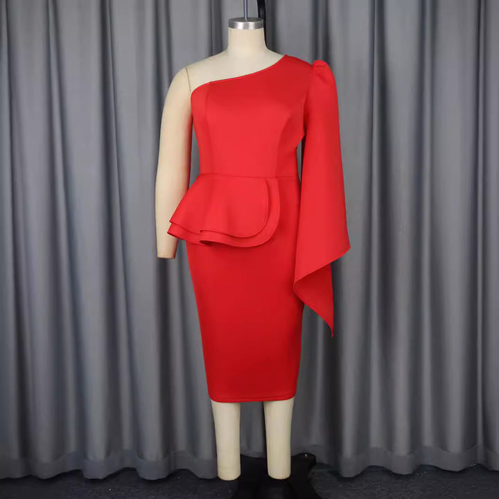 Damen figurbetontes Cocktailkleid mit asymmetrischem Rüschenvolant Echo Archiv