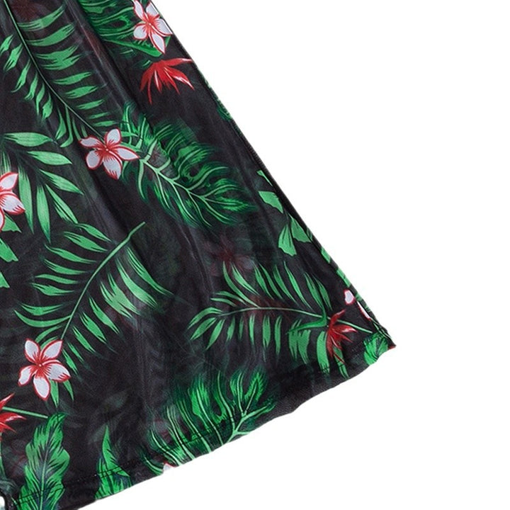 Damen Strandkleid mit floralem Muster und leichtem Überwurf Echo Archiv