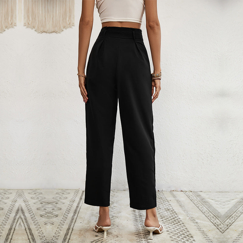 Damen Hochtaillierte Paperbag-Hose mit Bindegürtel, tapered Bein und Zierknopfleiste Echoarchiv