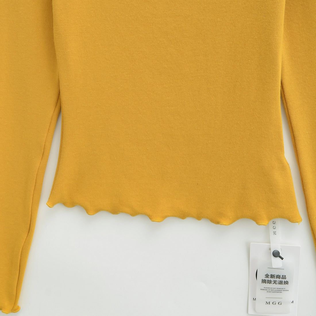 Damen Figurbetontes Langarm-Feinstrickshirt mit quadratischem Ausschnitt und Wellensaum Echoarchiv