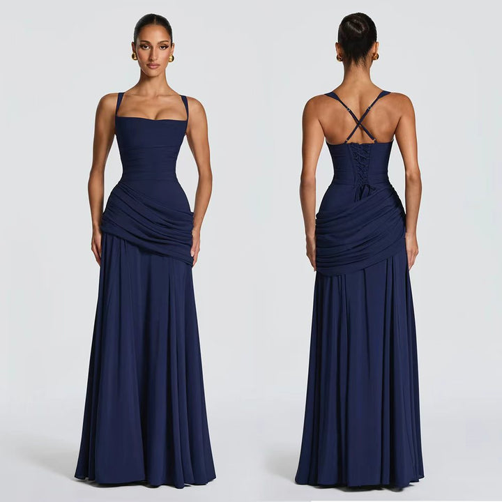 Damen Elegantes, schulterfreies Abendkleid mit raffinierten Drapierungen und fließendem Schnitt Echoarchiv