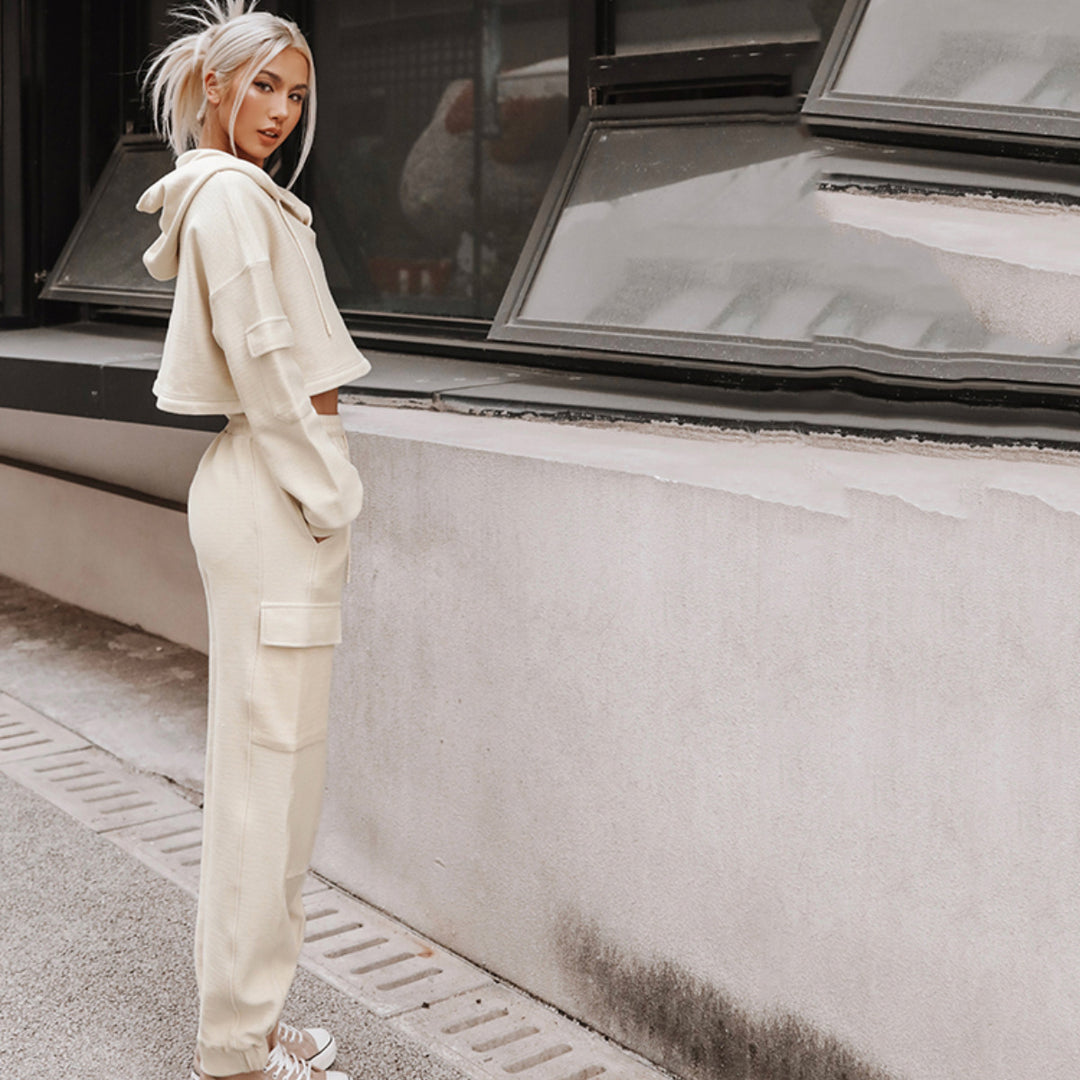 Damen nan Cropped Kapuzenpullover mit Highwaist Cargo-Joggingshose Set Echo Archiv