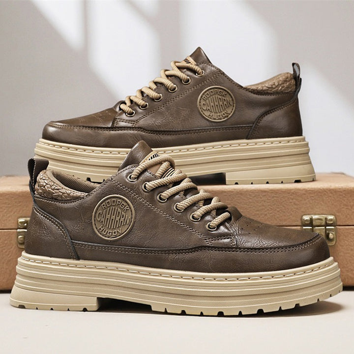 Herren robuste Plateau-Leder-Sneaker mit gepolstertem Fersenkragen, Zuglasche und griffiger Profilsohle – Norré