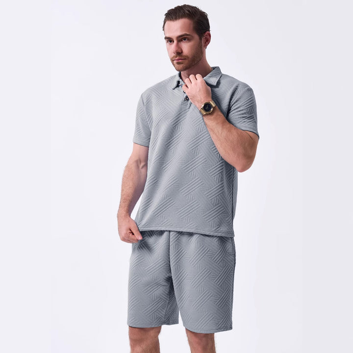 Herren Sportliches Set mit strukturiertem Oberteil und Shorts Echoarchiv