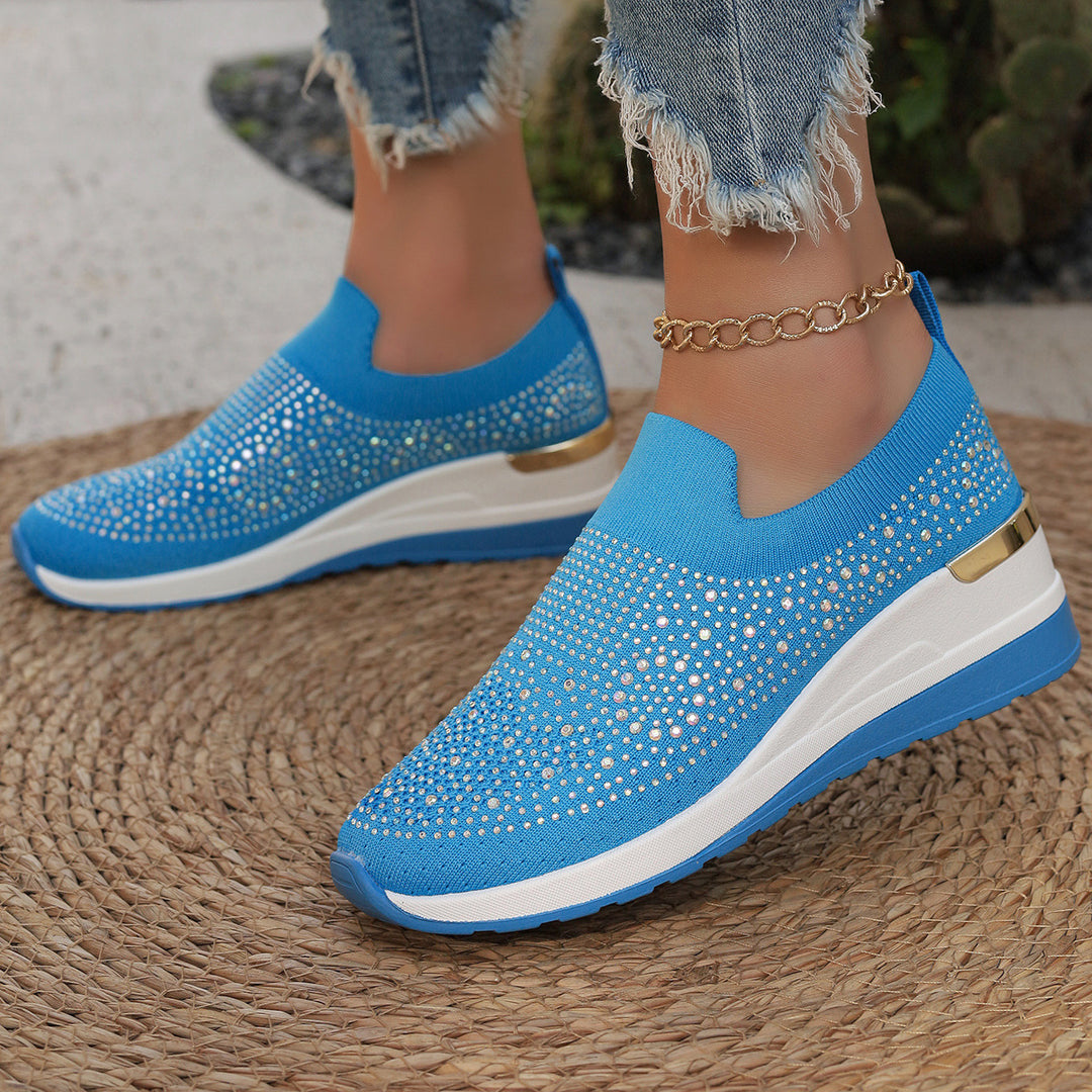 Damen  Strick Slip-On Sneaker mit funkelndem Strassbesatz, elastischem Einstieg und dämpfender Plateausohle Echo Archiv