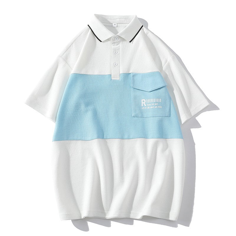 Herren Poloshirt mit modernem Schriftzug und praktischem Brusttaschen Echoarchiv