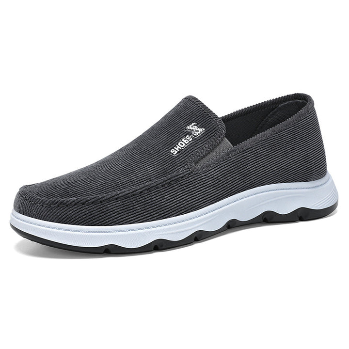 Herren nan leichter atmungsaktiver Slip-On Freizeit-Slipper mit geripptem Textiloberteil und stoßdämpfender EVA-Zwischensohle Echo Archiv