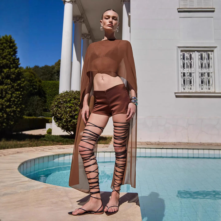 Damen transparentes Strand-Outfit mit modischen Längen und Schnürdetails Echo Archiv