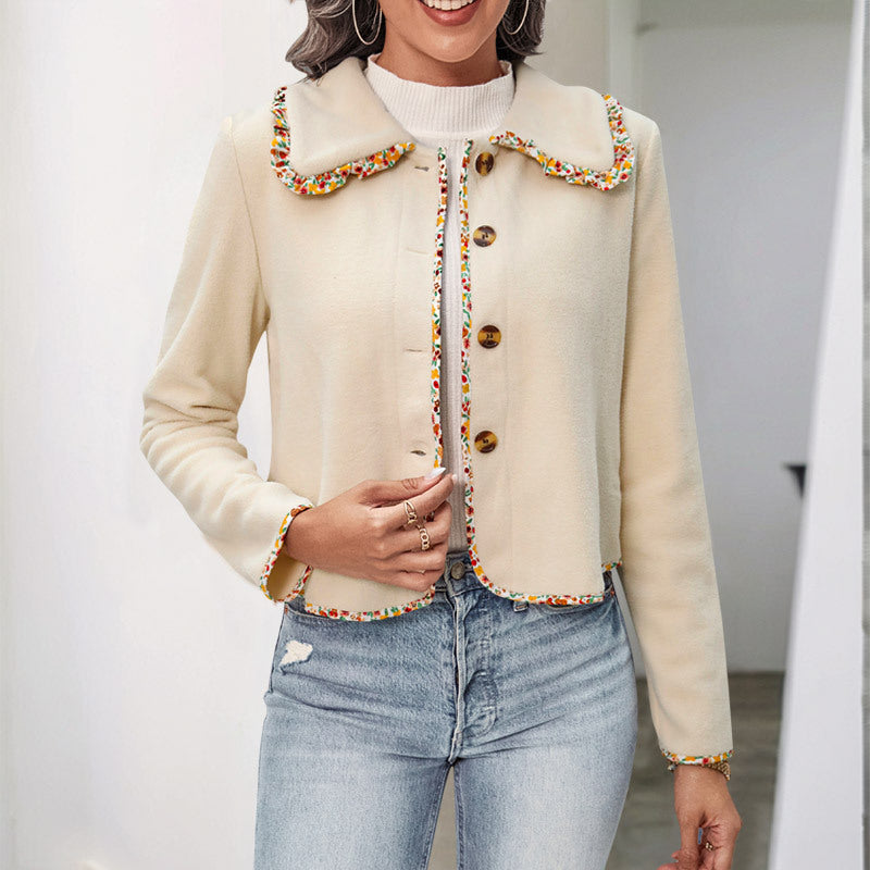 Damen Kurzjacke im Cardigan-Stil mit Zierborte, kastiger Passform und Hornoptik-Knöpfen Echoarchiv