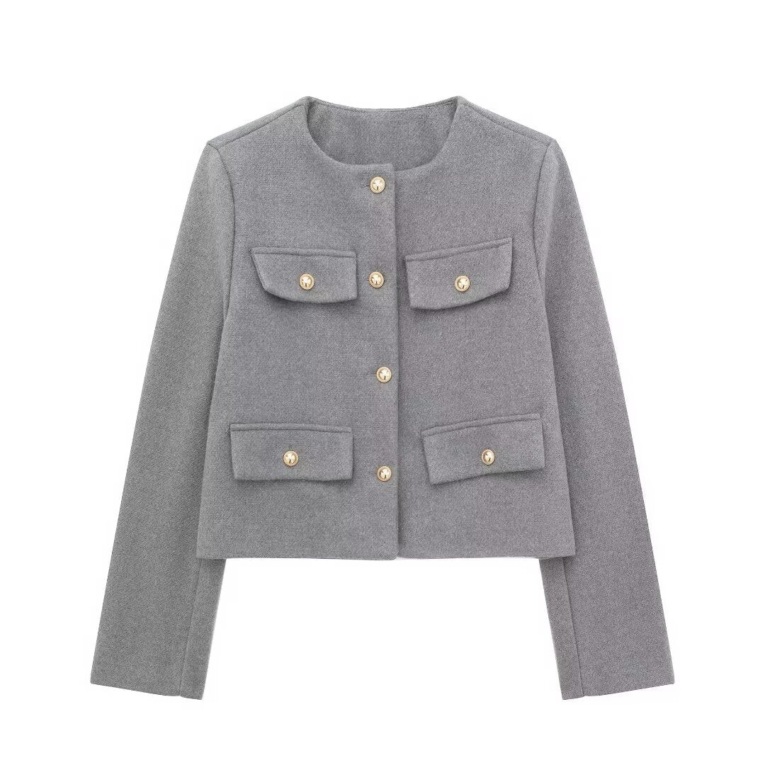 Damen Bouclé-Cropped-Jacke mit vier Pattentaschen und goldenen Schmuckknöpfen Echo Archiv