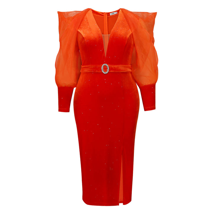 Damen Abendkleid mit extravagantem Transparenz-Design und funkelnden Applikationen Echo Archiv