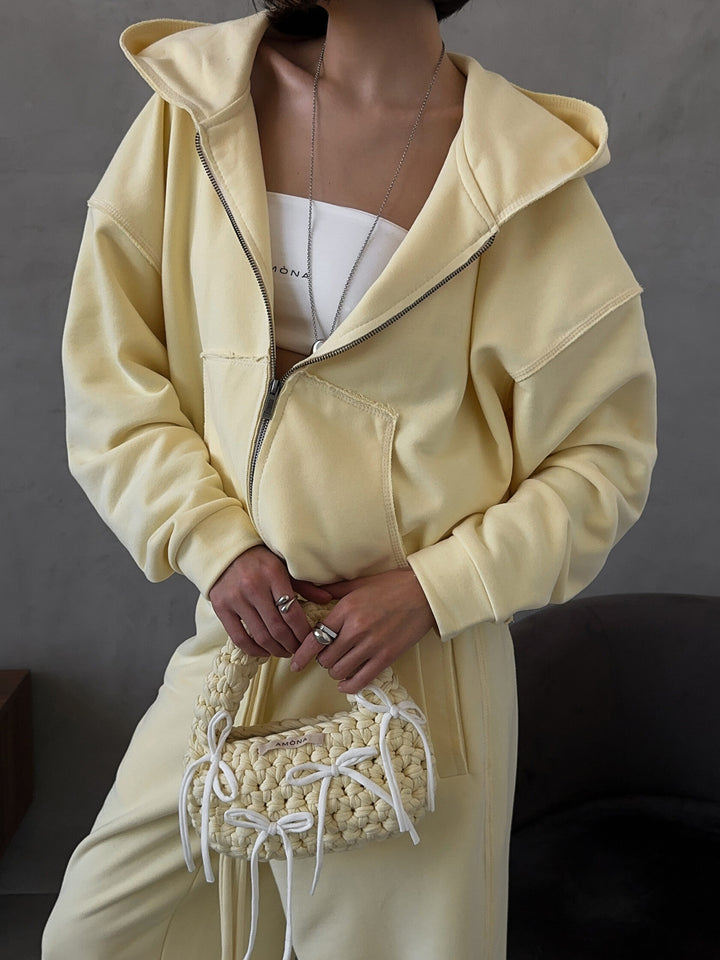 Damen oversized kurz geschnittener Kapuzenpullover und hochtaillierte Jogginghose Set aus Bio-Baumwollfleece – Auréline