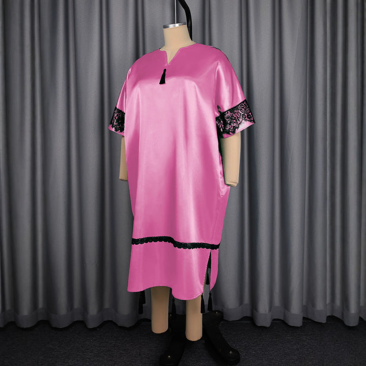 Damen Elegante Satin-Kaftanrobe mit Spitzenakzenten Echo Archiv