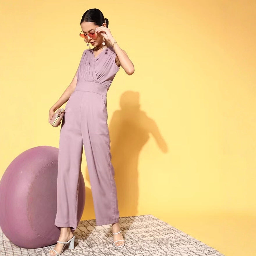Damen Jumpsuit mit elegantem V-Ausschnitt von Echo Archiv