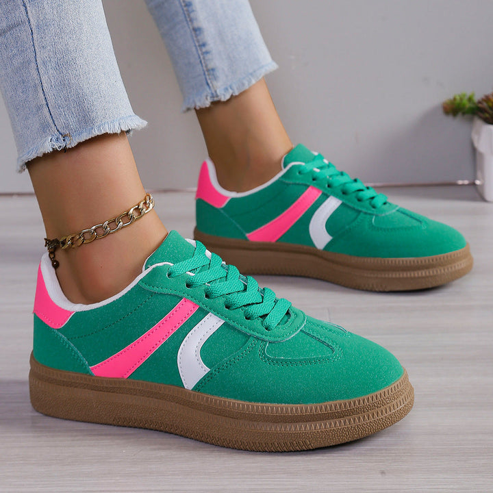 Damen Sneaker mit modischem Obermaterial und rutschfester Sohle Echo Archiv