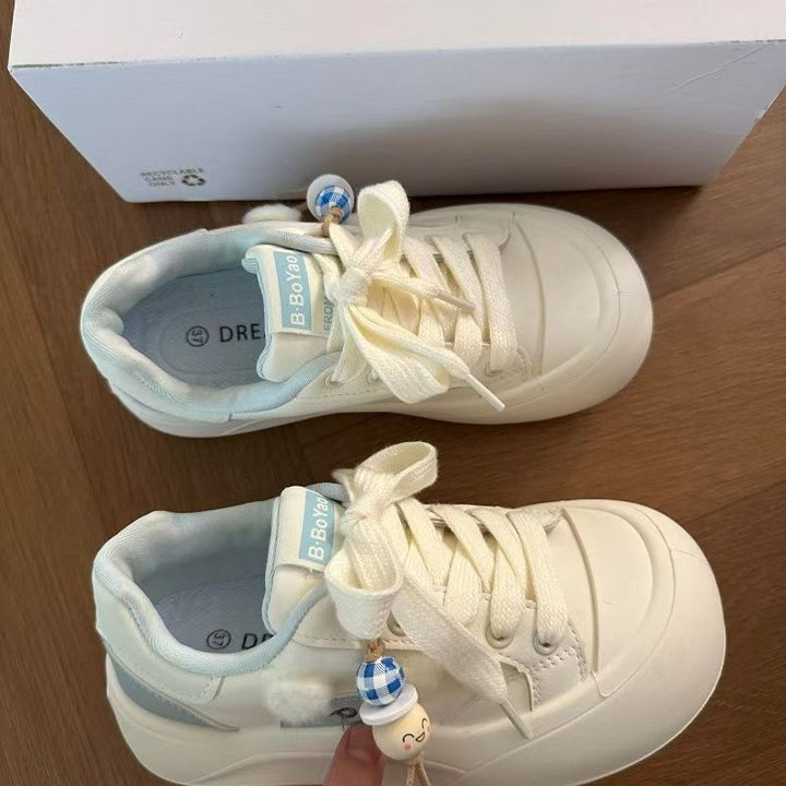 Damen Modische Sneakers mit dekorativen Applikationen und dämpfender Sohle Echo Archiv