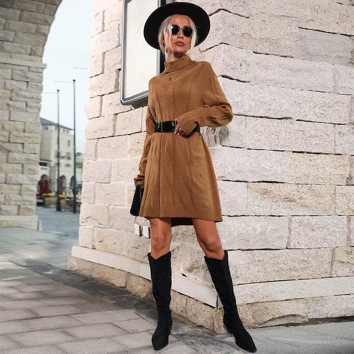 Damen Strickkleid mit Rollkragen, Zopfmuster und taillierendem Gürtel Echoarchiv