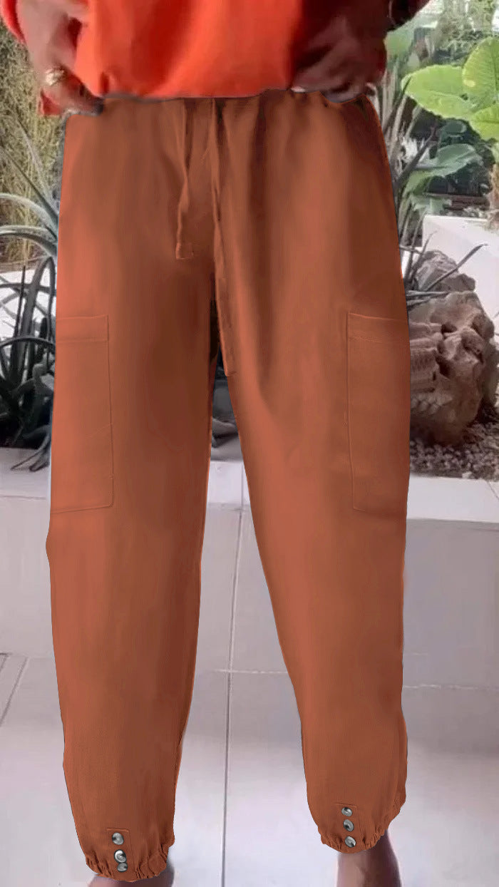 Damen Cargo-Jogginghose mit Kordelzug, aufgesetzten Taschen und Knopfmanschetten – Avélisse