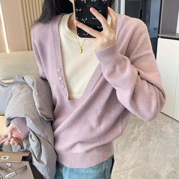 Damen Tiefer V‑Ausschnitt Feinstrickpullover mit Layering‑Effekt und leichter Taillierung Echoarchiv
