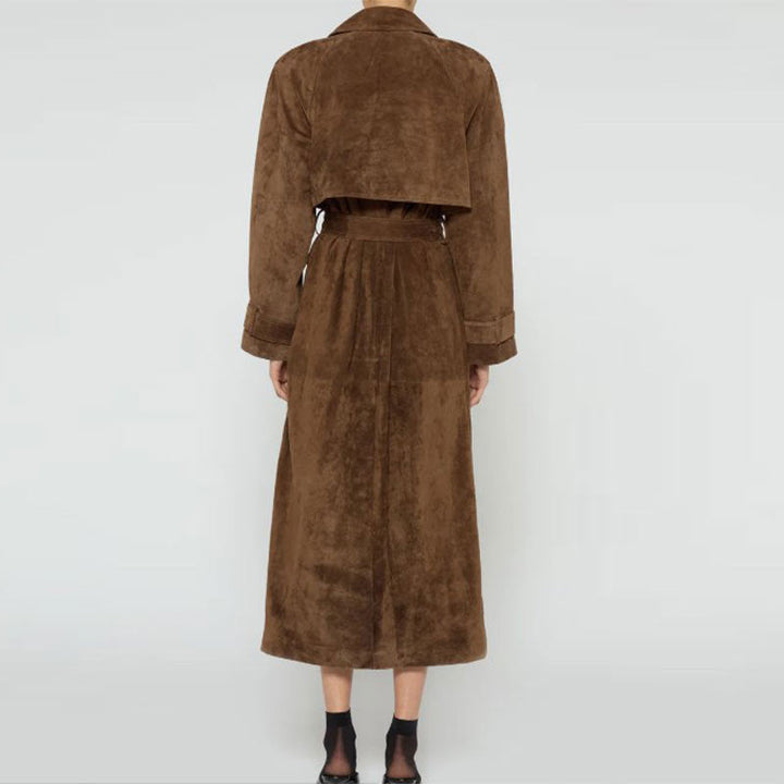 Damen Eleganter Wildleder-Trenchcoat mit tailliertem Schnitt und abnehmbaren Gürtel Echoarchiv