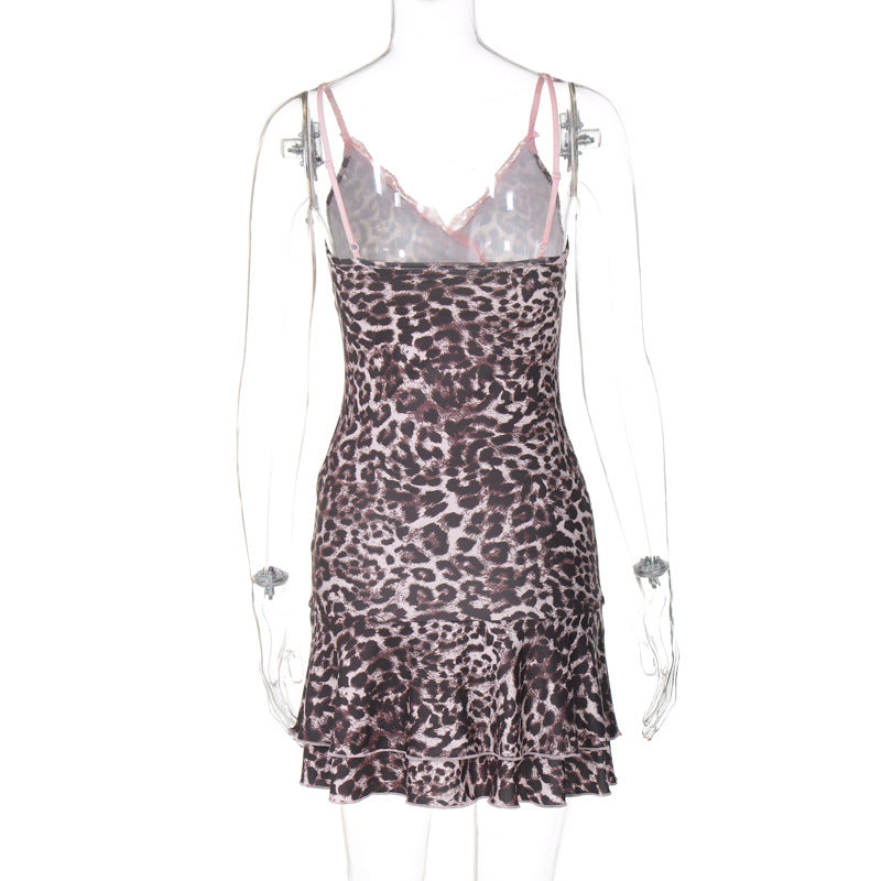 Damen verführerisches Minikleid mit Rüschendetails und Spitzenverzierungen Echo Archiv