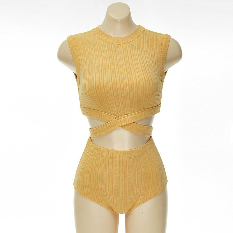 Damen Hochgeschlossenes Bikiniset mit asymmetrischem Schnitt Echo Archiv