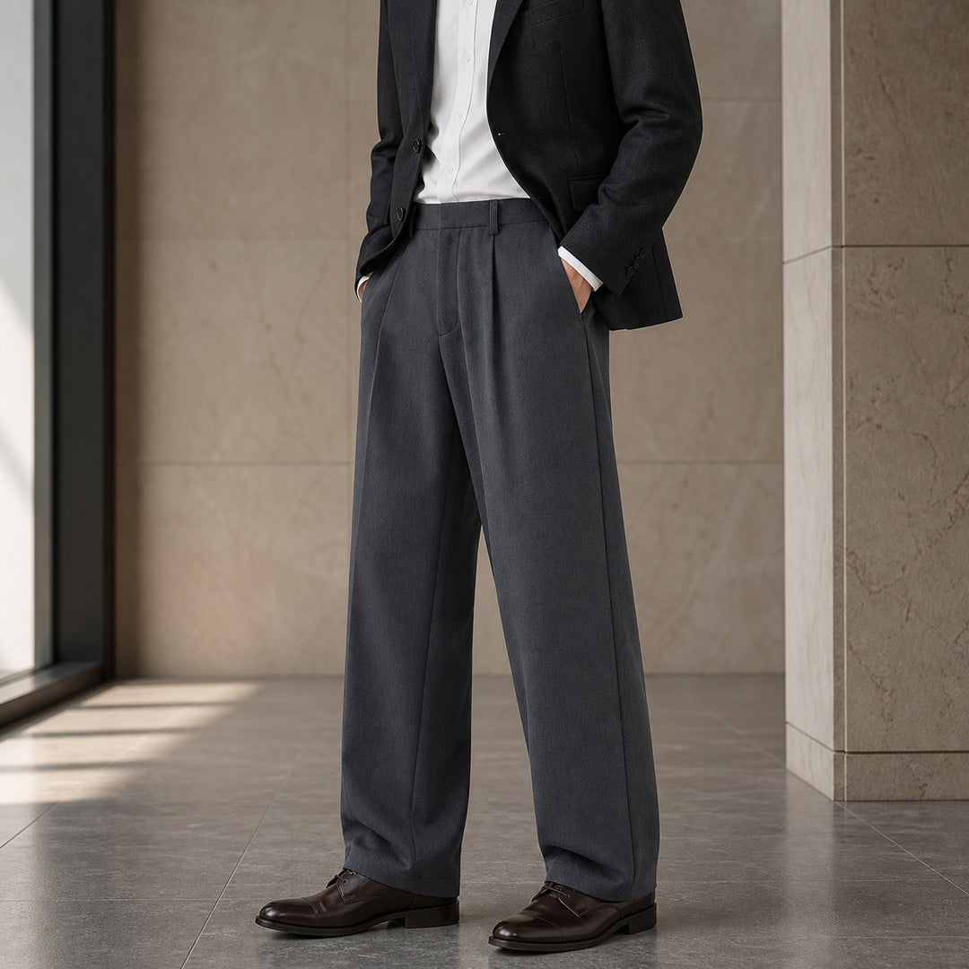 Herren Bundfaltenhose mit weitem Bein und relaxed Fit Echo Archiv