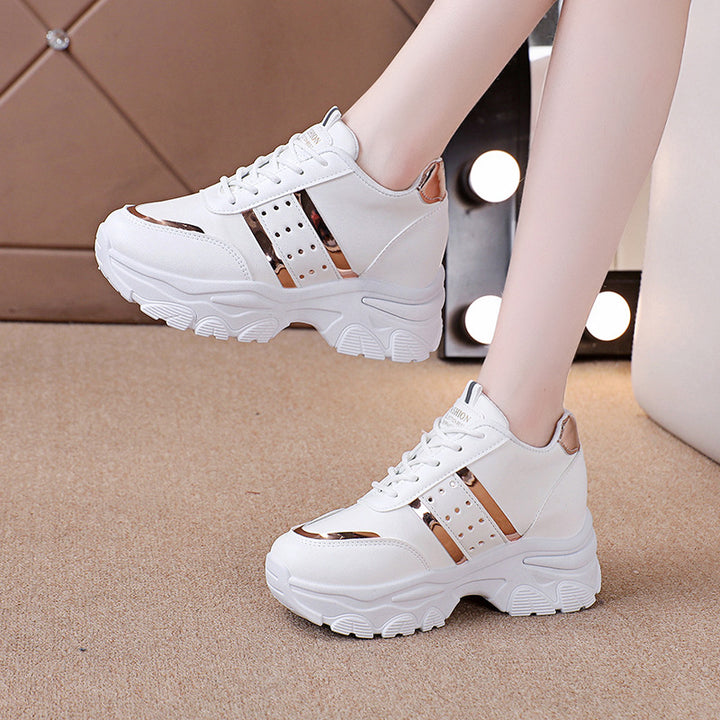 Damen Modische Plateau-Sneaker mit Chunky-Sohle und Metallic-Applikationen – Névara