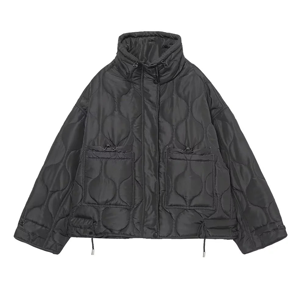 Damen gesteppter Kurzblouson mit hohem Stehkragen, Tunnelzugsaum und großen aufgesetzten Taschen – Célinea