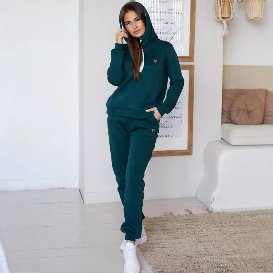 Damen Loungewear-Set mit Schalkragen-Hoodie und taillierter Jogginghose – Élanora