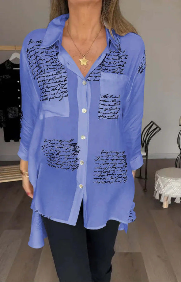 Damen Oversize Hemd Bluse aus leichtem Chiffon mit Text-Patch-Druck und aufgenähter Brusttasche Echoarchiv