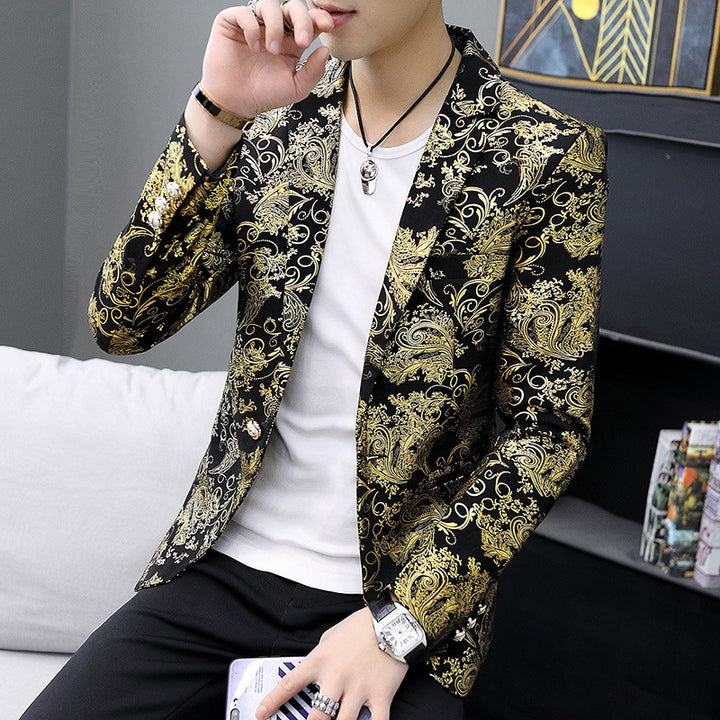 Herren eleganter Blazer mit opulentem Design und glänzenden Details Echoarchiv