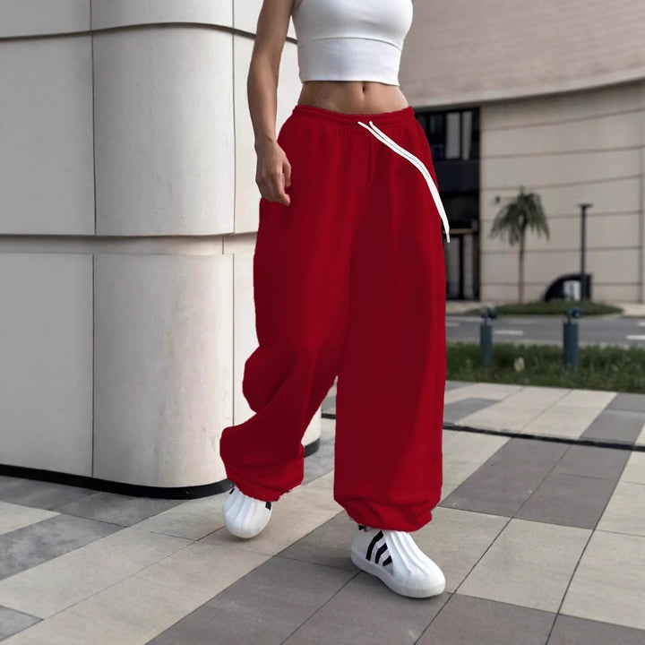 Damen weite Baggy-Jogginghose mit hohem Komfortbund, Kordelzug und elastischen Knöchelbündchen – Avélisse