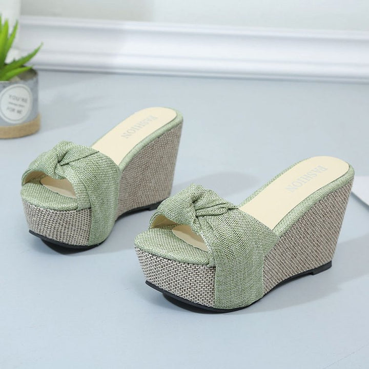 Damen nan Keil-Pantolette mit hohem Bast-Plateau und gedrehtem Textilriemen Echo Archiv