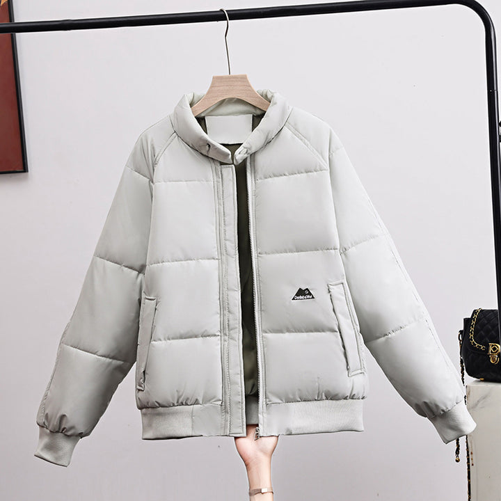 Damen kurzer gesteppter Pufferblouson mit hohem Stehkragen, elastischen Rippbündchen und verdeckter Reißverschluss – Célinea