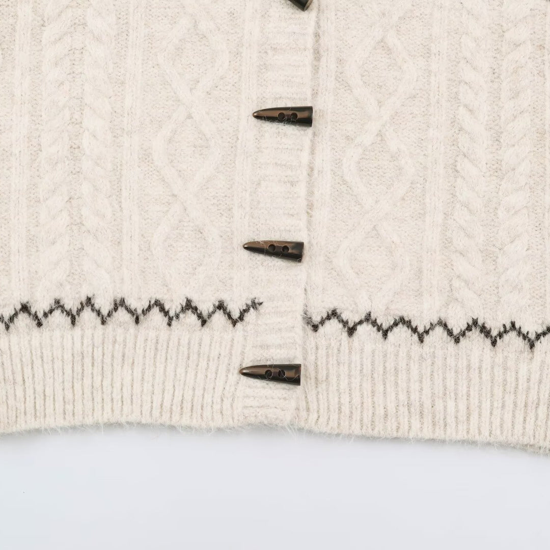 Damen Grobgestrickte Kapuzen‑Strickjacke mit Hornknöpfen und Norwegermuster Echoarchiv
