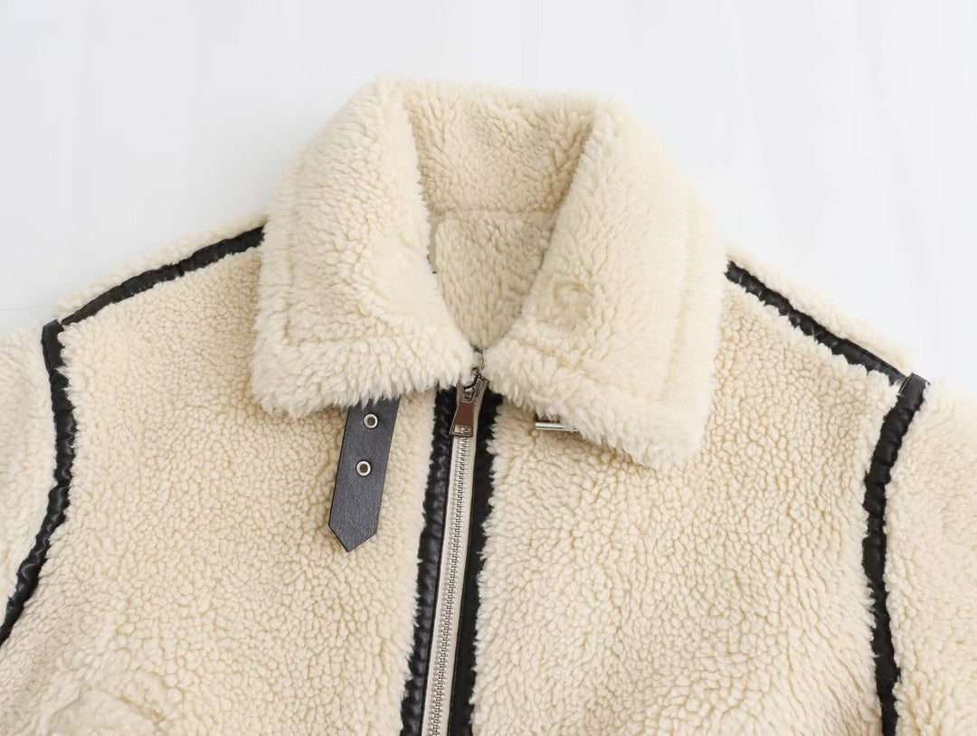 Damen Oversize-Teddyjacke im Aviator-Stil mit Kunstleder-Paspel, Stehkragen und Reißverschluss Echo Archiv