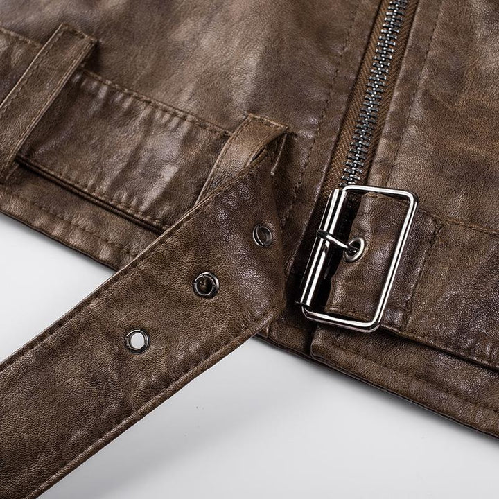 Herren Kunstleder-Bikerjacke mit asymmetrischem Reißverschluss Gürteldetail und gesteppter Schulterpartie – Taviero