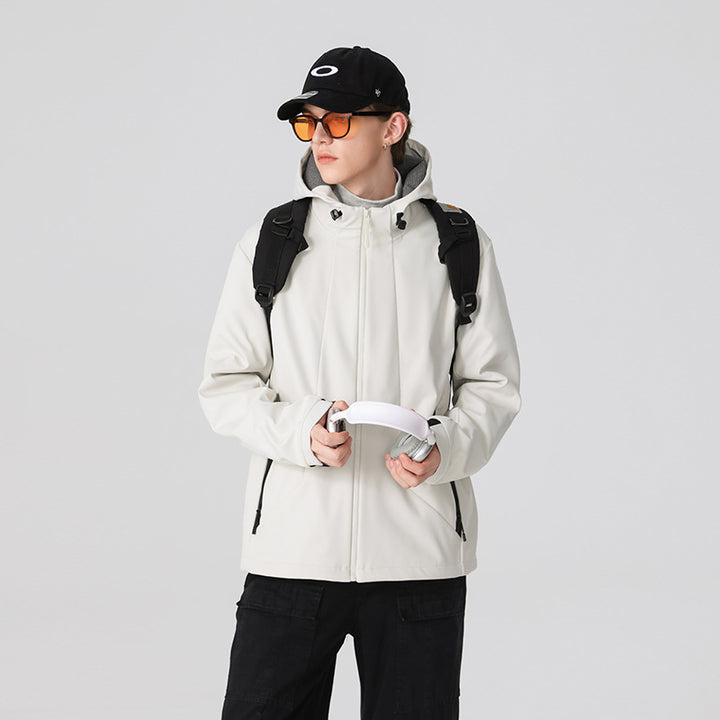 Herren Minimalistische Softshell‑Regenjacke mit verdecktem Reißverschluss, integrierter Kapuze und atmungsaktivem Meshfutter Echo Archiv