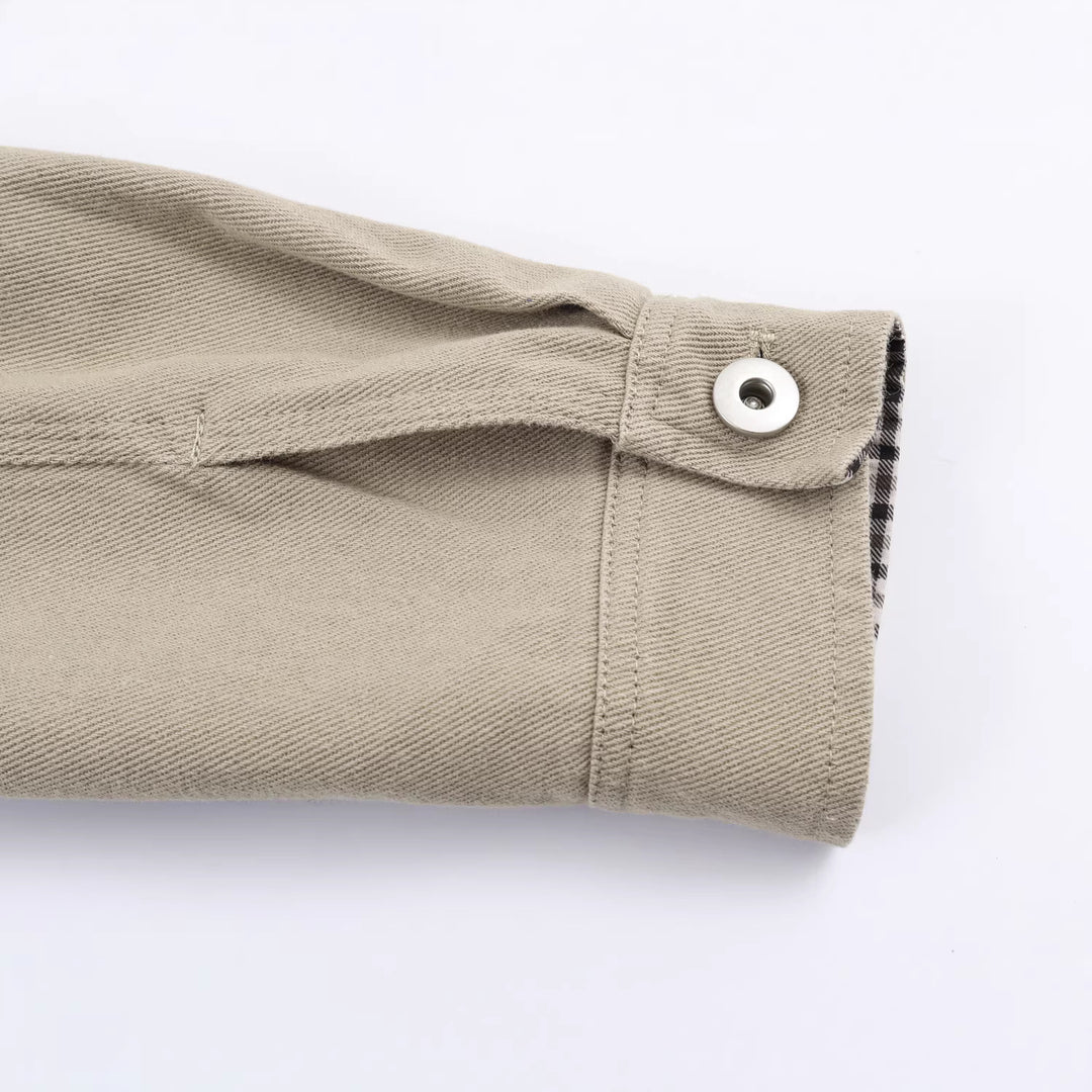 Damen Kurzblouson im Worker‑Look mit Cordkragen und Reißverschlusstasche Echoarchiv