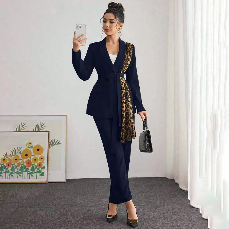 Damen Luxuriöses Blazeranzug mit Leopardenmuster Echo Archiv